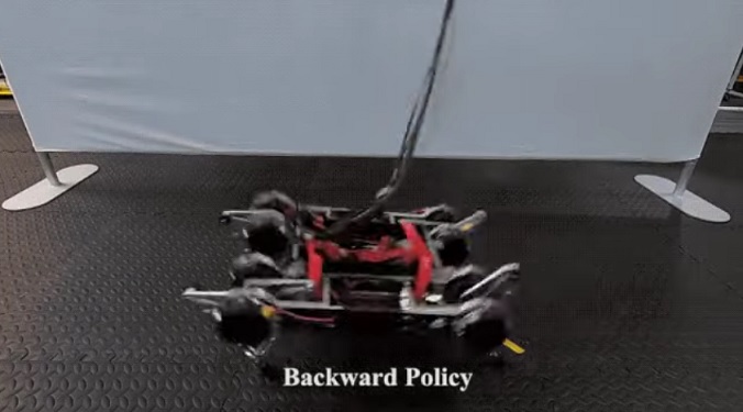 Robot se nejprve naučil chodit bez lidské pomoci.