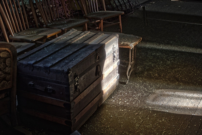 Ruská dívka, která žila 12 let v hrudi