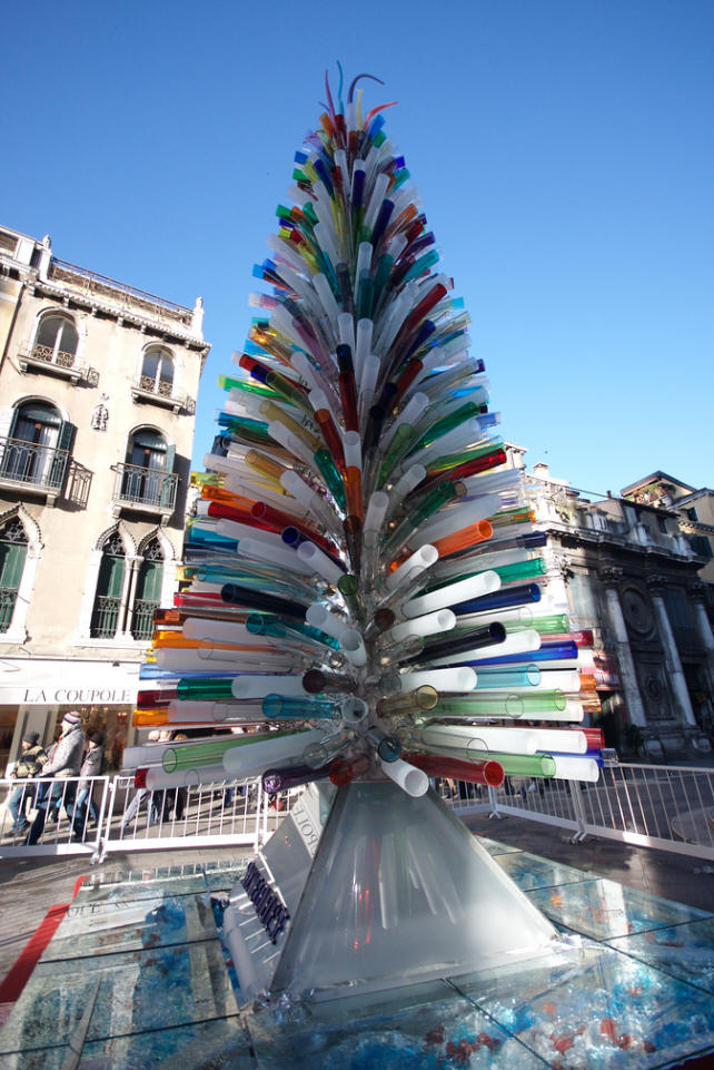 nejpodivnější novoroční stromy