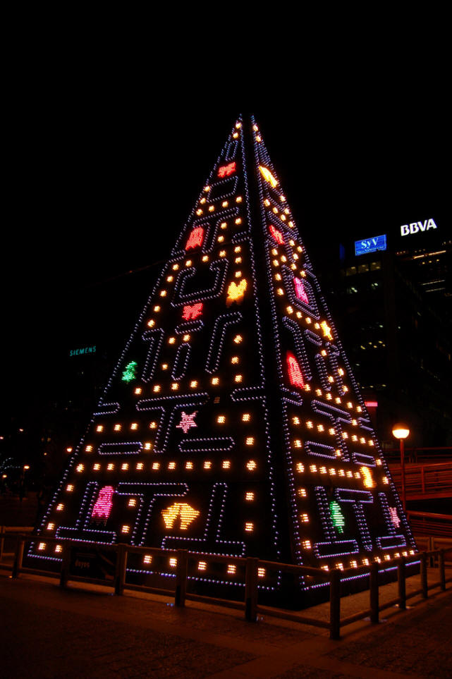 nejpodivnější novoroční stromy