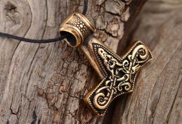 Význam Thorova kladiva 