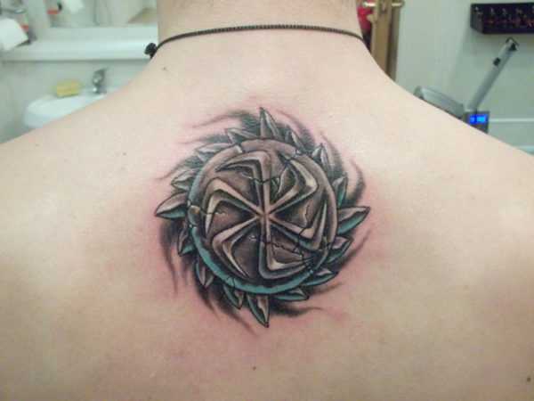  Znamení Kolovrat v podobě tetování 