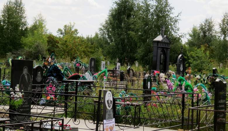 Správce jednoho z hřbitovů Syktyvkaru řekl něco zvláštního.