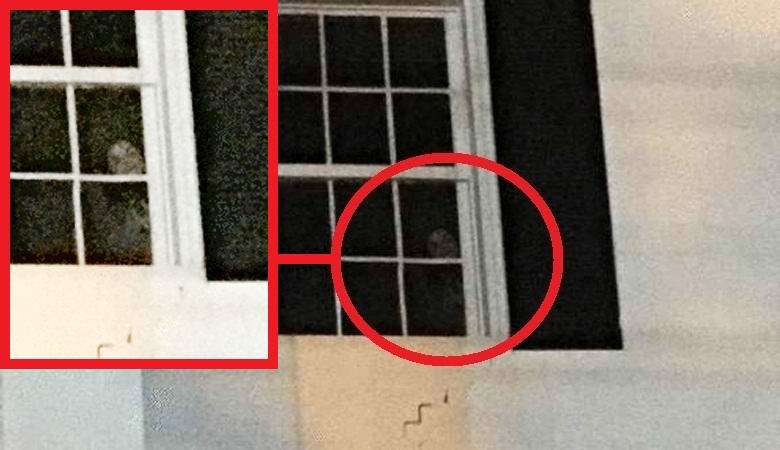 Stavitel našel ducha na fotografii zákazníka