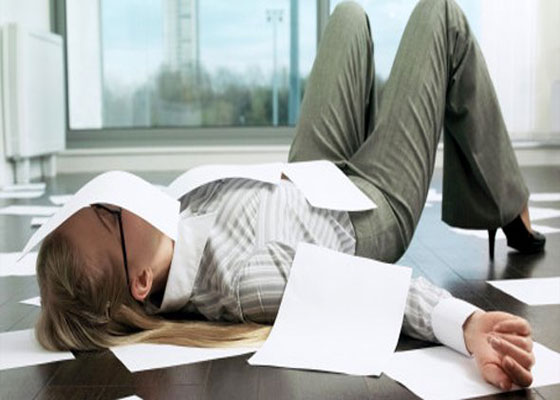 Workoholismus vede k alkoholismu