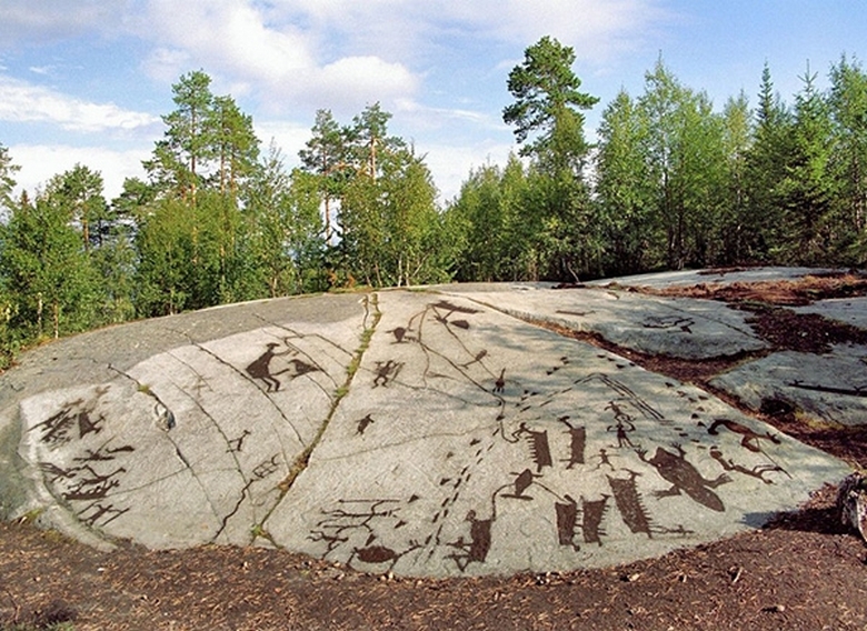 Vědci potvrdili, že petroglyfy na poloostrově Kola jsou starší než Cheopsova pyramida.