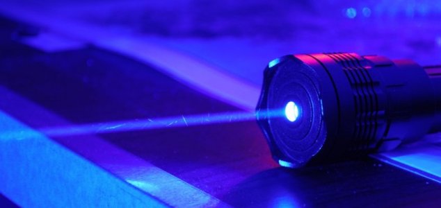 Vědci dokázali zpomalit rychlost světla