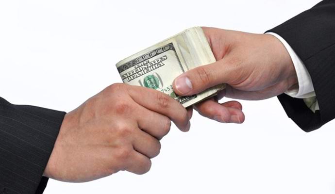 Ugandský úředník nedokázal podplatit Boha