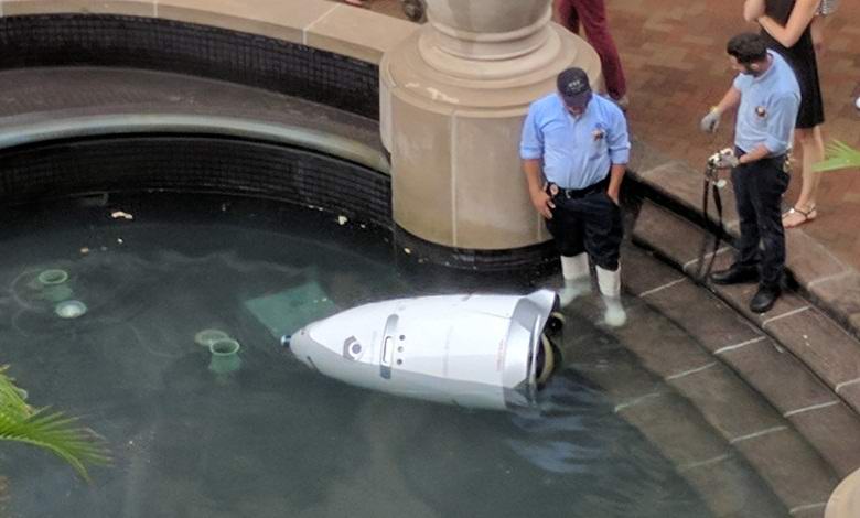 V Americe se robot sám zničil