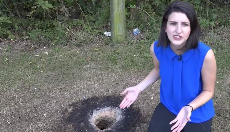 Oheň dýchající díra v zemi vytvořená v Arkansasu