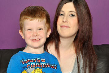 V Británii se každý den živí dráty 5 let.