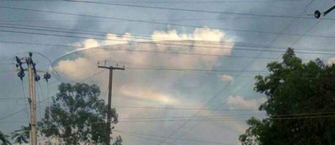 V Indii byl vyfotografován obrovský průhledný UFO