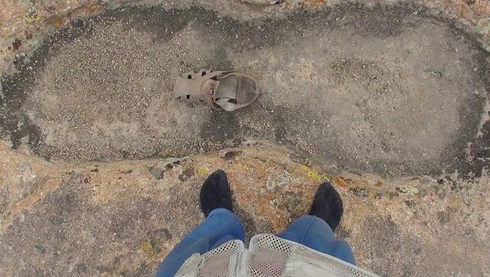 Stopy obřích lidí nalezených v Kazachstánu