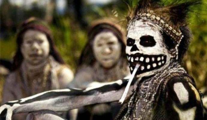 V Nové Guineji bylo padesát kanibalů zatčeno
