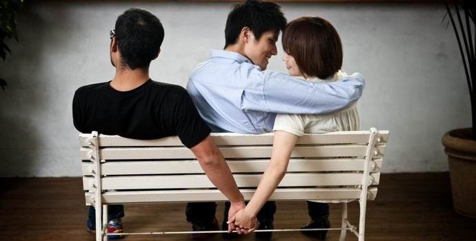 V Japonsku oficiálně přiznal cizoložství