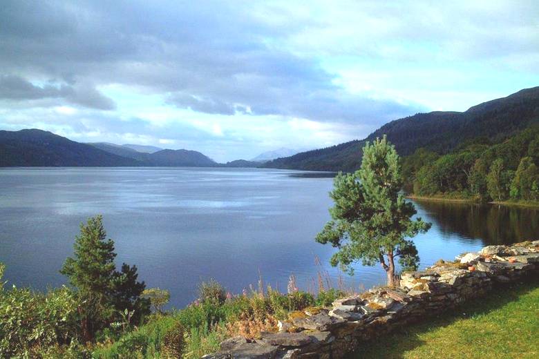 Videokamera zachytila ​​Nessie a Gary Campbell to potvrdil.