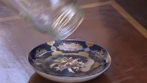 Uvnitř kohouta našel embryo podobné člověku