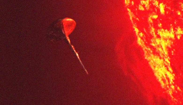 U Slunce byl objeven obrovský mimozemský objekt.