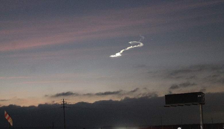Tajemný objekt na obloze nad Kalifornie