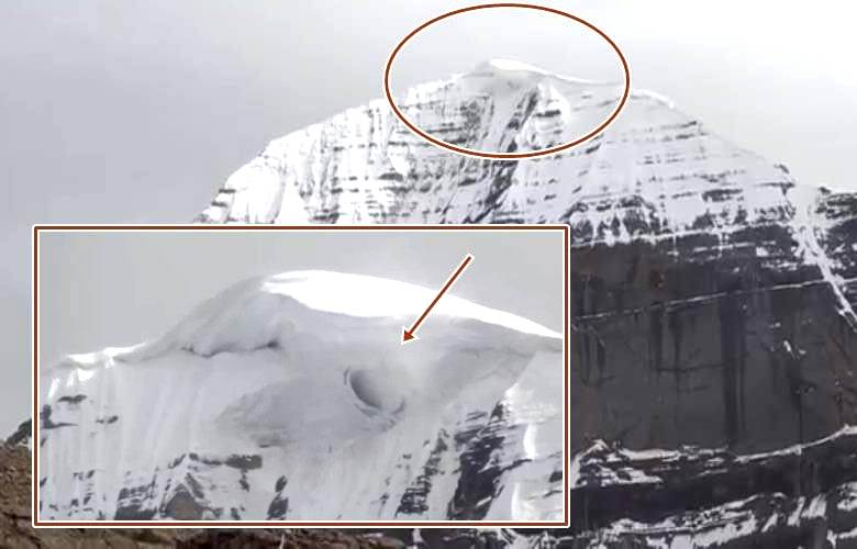 V Tibetské hoře Kailash se otevřela tajemná díra