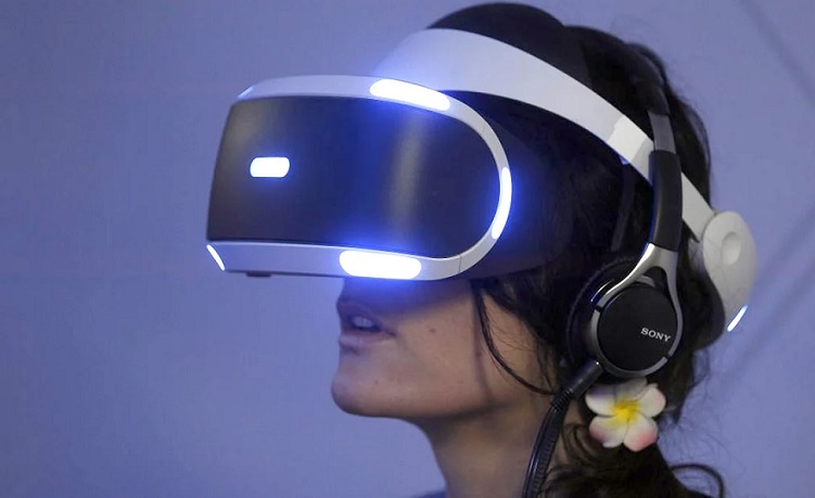 Žena se setkala se svou zesnulou dcerou ve virtuální realitě