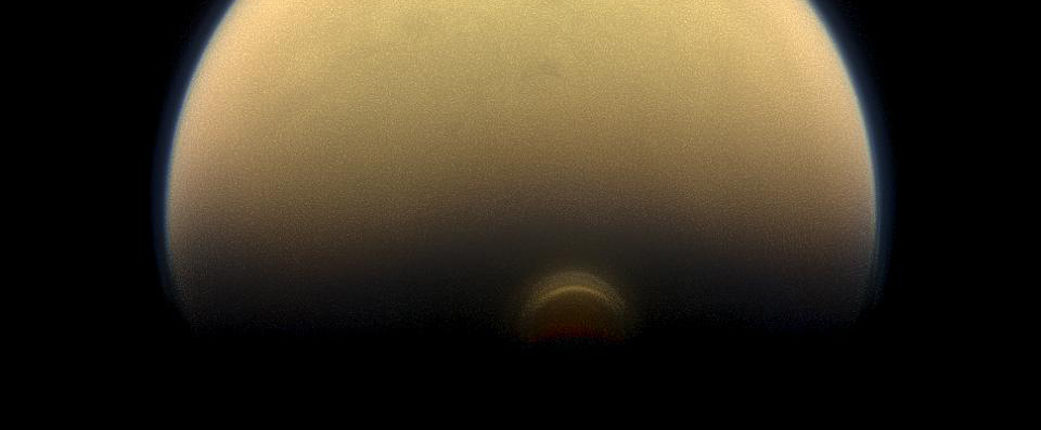 Sonda Cassini detekuje katastrofické sezónní změny na Titanu 